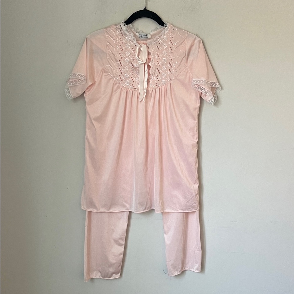 Vtg Pink Rikki Lace Trim 2-Piece Pajama Set • Womens PJ Sleepwear • Medium ⚫️